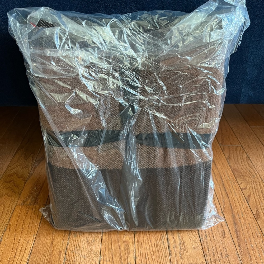 NWT Woolrich x Target Patchwork Plaid Blanket - Picture 6 of 6